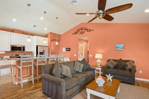 Sand Dollar on Miramar by Sun Palace Vacations