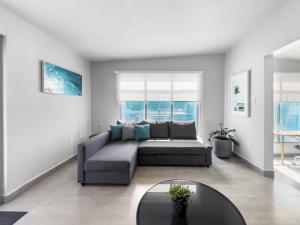 Aquabella 8 Beach Bliss in Isla Verde