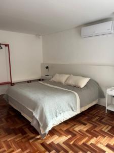 Departamento Red - Piso 2 Laprida Once