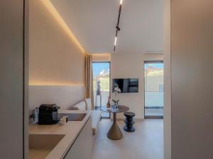 Amazing Studio
