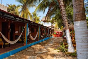 Wasi la Punta 6 Starlink 2min walk to the beach
