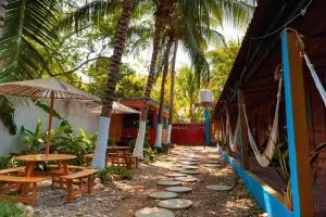 Wasi la Punta 7 Starlink 2min walk to the beach - Brisas de Zicatela