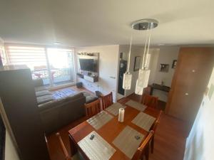 Bello Dpto central a pasos de la Quinta Vergara, Mall, Plaza de Viña, con estacionamiento, ideal para recorrer la ciudad caminando relajado