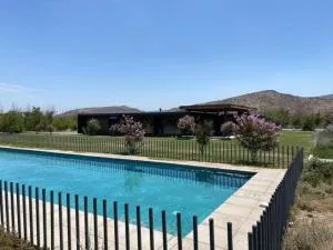 Casa en gran terreno - Colina