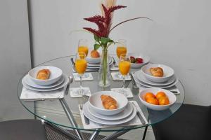 Sleeps 3 - Work & Family Stays - Weekly Offers! - FREE Parking