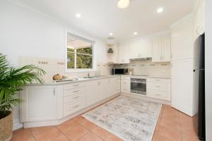 Adelaide Hills Luxury Cottage - The Gladys