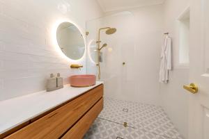 Adelaide Hills Luxury Cottage - The Gladys