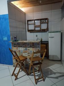Quarto refrigerado,sala,cozinha completa,banheiro privativo