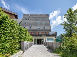 Apartment with shuttle bus to the ski lift