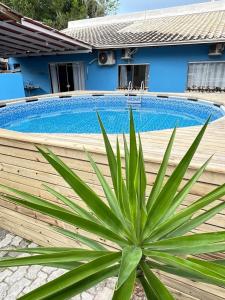 Casa dos fundos com piscina em Bombinhas