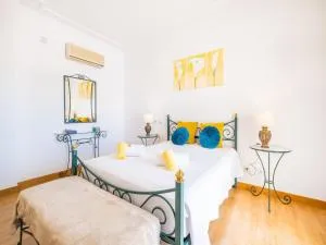 Villa in Albufeira with garden - Tunes