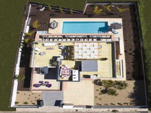 Villa for 8 people with garden