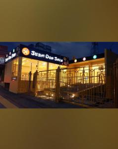 Apto com 3 quartos mobiliado em Belém