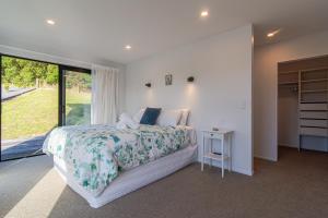 Contemporary Home with Ocean and Mountain Views