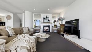Solara - Sleeps 8, Beach, Walk To Resorts, Views