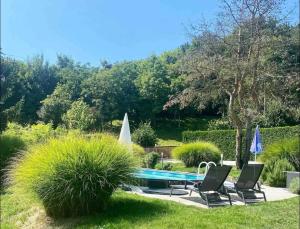 Spacious Cosy Apt with Pool and Parking 