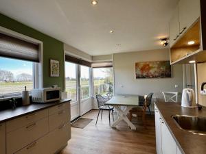 Modern bungalow close to beach with views