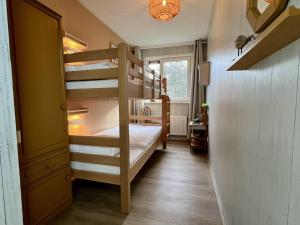 Modern bungalow close to beach with views