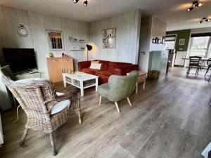 Modern bungalow close to beach with views