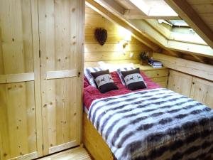 Apartments with Enchanting hill view