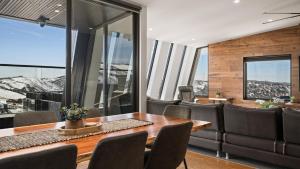 Burramungee - 4 Bedroom Chalet