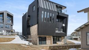 Burramungee - 4 Bedroom Chalet