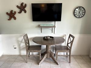 Life is Better Oceanside Retreat-Coligny-#233