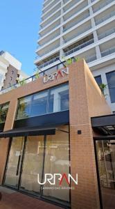 Lindo apto Caminho das Árvores