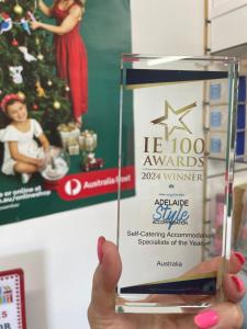 Adelaide Style Accommodation - City to Beach - Free WIFI - Free 3 car parking - Great location