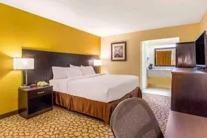 Ramada by Wyndham Santee I-95 - Manning