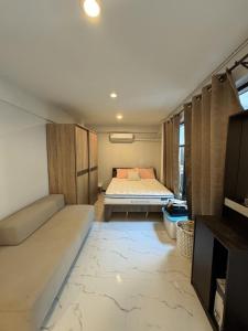 First Villa Life Hostel