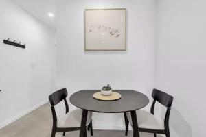 Your Noosa HQ - modern apartment near everything!