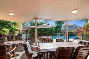 Your Noosa HQ - modern apartment near everything!
