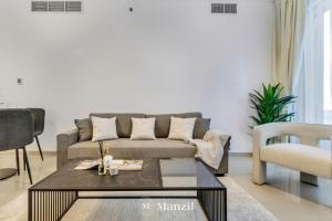 Manzil - Luxury Studio Apartment in JVC near Circle Mall
