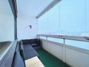 Cozy Studio next to Metro & Mall