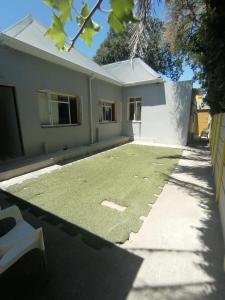 Neo & Ruks Guest Houses Boston Belleville 6