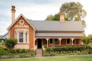 The Monarch Tumut - Luxury in the valley - Gundagai