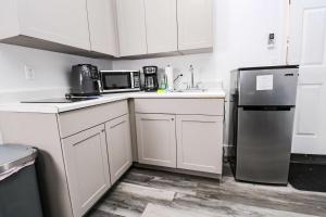 NEW RENOVATED STUDIO Nr UCF PETSOK PRIVATE ENTRY