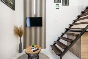 Modern Downtown Oasis