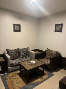 Al Thanaa Alraqi Furnished Apartments