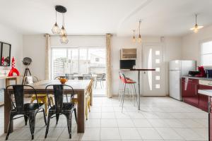 Maison entre plage et marais