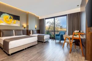 Ezkar Bathonea Art İstanbul Hotel