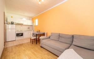 Awesome Apartment In Barbat Na Rabu 