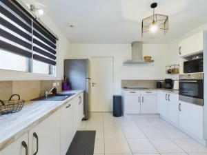 Maisons de vacances Maison avec jardin et jacuzzi pour 8 personnes : photos des chambres