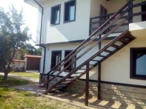 Three-Bedroom Townhouse room in Bobekova Kashta