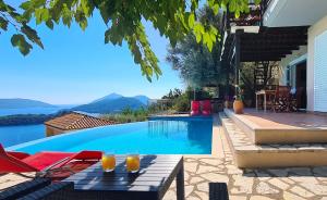 Villa Samsel - amazing seaviews, infinity pool, privacy, close to the beach