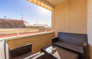 3 Bedroom Cozy Apartment In Torrevieja