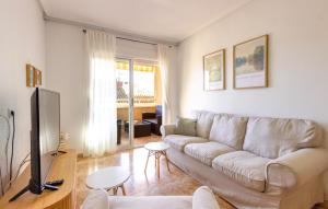 3 Bedroom Cozy Apartment In Torrevieja