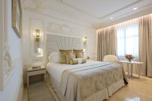 Premier Double or Twin Room room in Gran Hotel Miramar GL