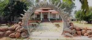 Raj Kuteera - Dod Ballāpur